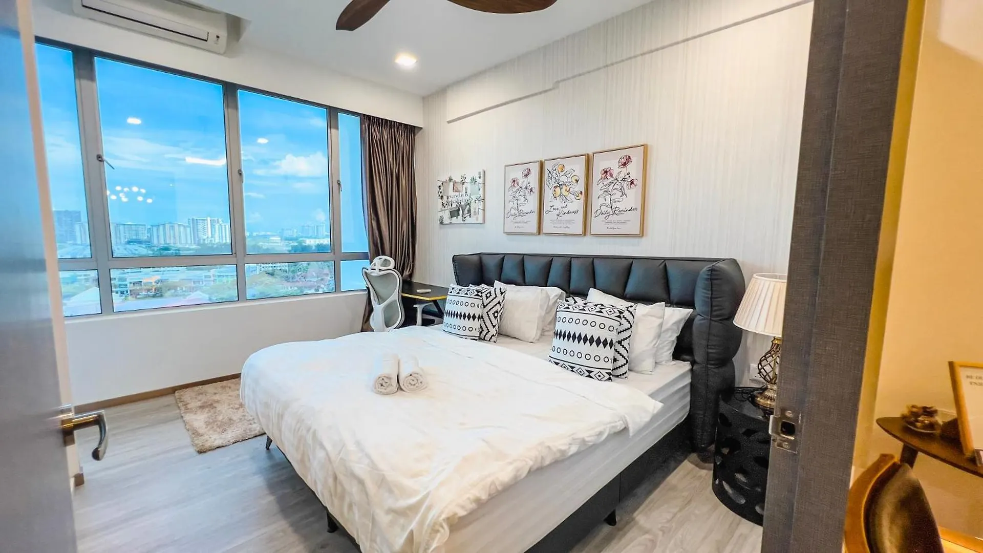 Cozy Comfy Designer Home Mount Austin Jb 5 Pax Johor Bahru Malaysia